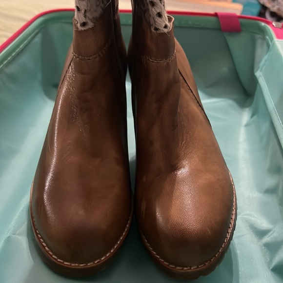 Antelope Over the Calf Boot, Side Zip - Picture 3 of 6